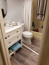 424 Oak St, Unit 227 in Glendale, CA - Building Photo - Building Photo