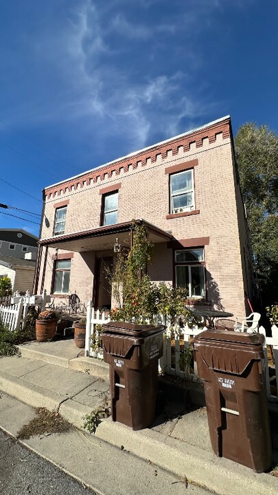 341 Stanton Ave in Salt Lake City, UT - Building Photo