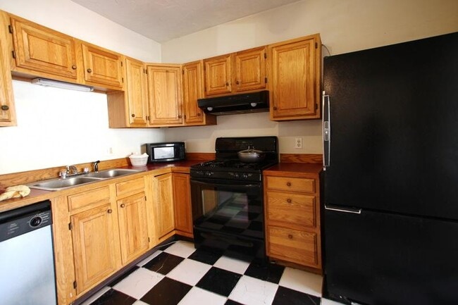 836 Huntington Ave, Unit 3