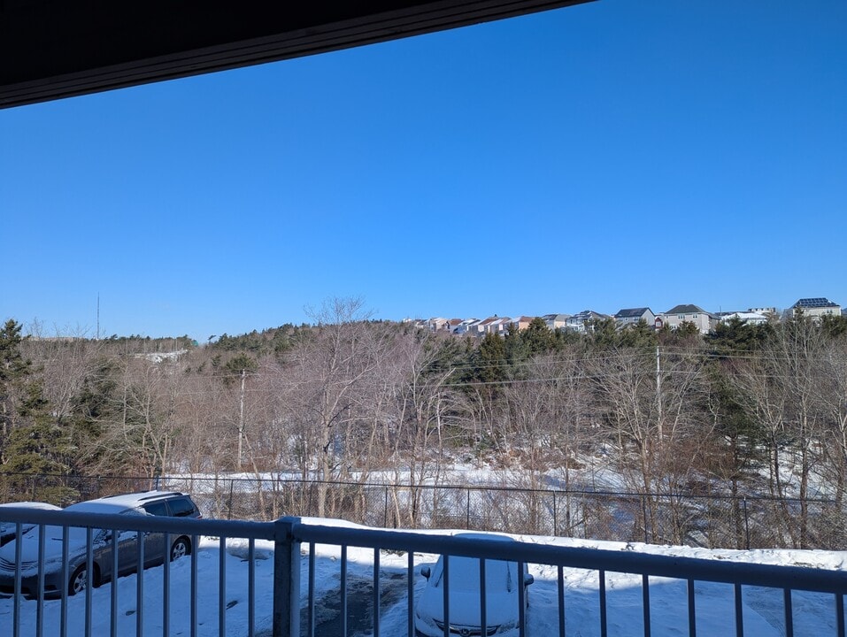 661 St Margarets Bay Rd in Halifax, NS - Building Photo