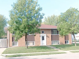 3515 Heatherton Dr Apartments