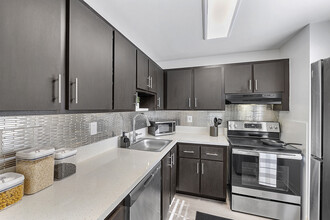 Waterford Bay in Boca Raton, FL - Foto de edificio - Building Photo