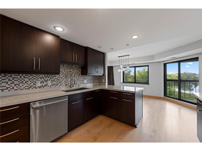 2885 Knox Ave S in Minneapolis, MN - Building Photo - Building Photo