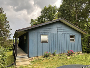 3724 Warden Branch Ln in Gatlinburg, TN - Building Photo - Building Photo