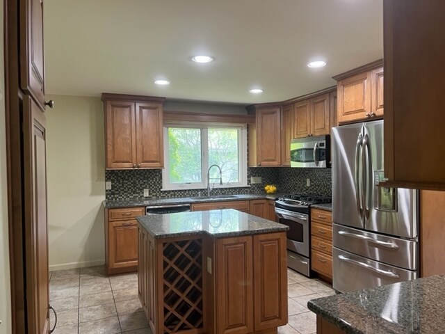 8551 North Point Dr in Fox Point, WI - Building Photo - Building Photo