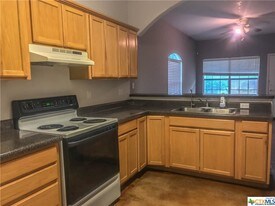 1080 Rainbow Dr in Spring Branch, TX - Building Photo