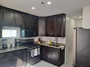34 N Terrace Ave, Unit 2nd floor in Mount Vernon, NY - Building Photo - Building Photo