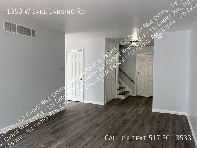 1353 W Lake Lansing Rd in East Lansing, MI - Building Photo - Building Photo