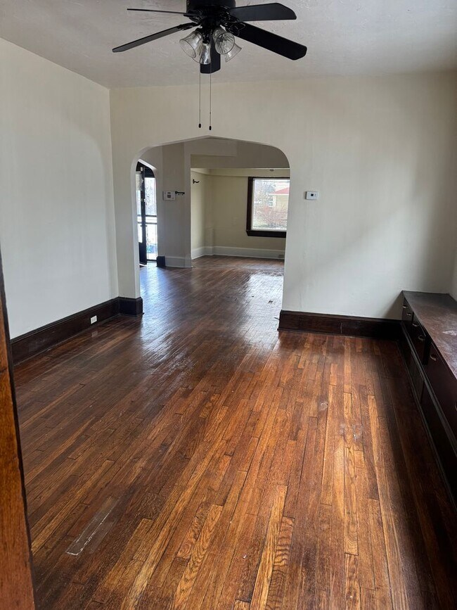 9402 Pierpont Ave in Cleveland, OH - Building Photo - Building Photo