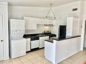 614 W 51st St in Austin, TX - Building Photo - Building Photo