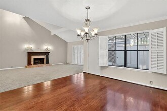 145 Lake Shore Dr in Corpus Christi, TX - Building Photo - Building Photo