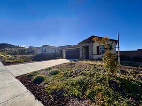 22691 Hilltopper Wy in Wildomar, CA - Building Photo - Building Photo