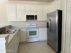 9740 Summer Grove Way W in Jacksonville, FL - Building Photo - Building Photo