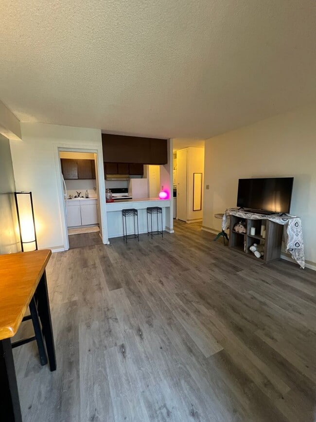 property at 1616 Kewalo St