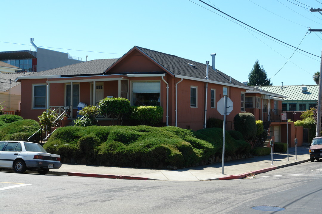 421 41st St in Oakland, CA - Building Photo