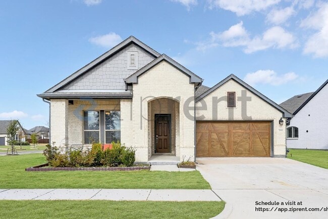 property at 2900 Blf Crk Dr