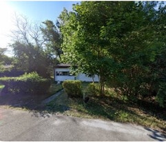 28 Crescent Dr in Pemberton Township, NJ - Building Photo