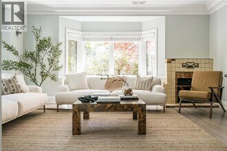 3 Oakwood Pl in Hamilton, ON - Building Photo - Building Photo
