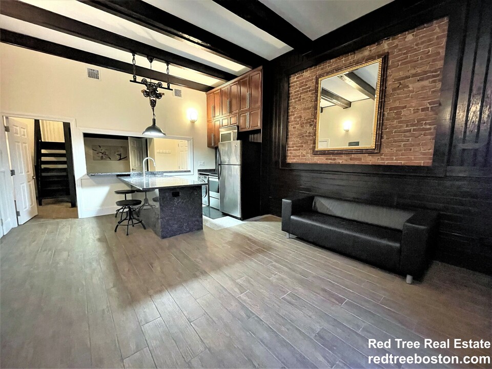 25 Saint Marys Ct, Unit 3 in Brookline, MA - Foto de edificio