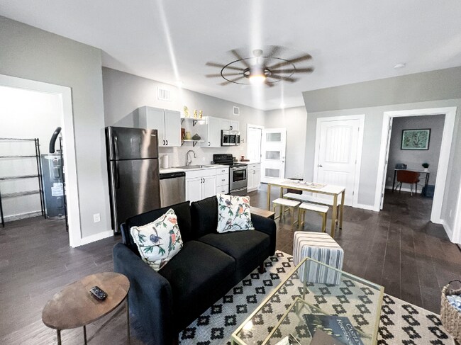 property at 638 W Elmira St