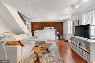 123 Bainbridge St in Philadelphia, PA - Building Photo - Building Photo