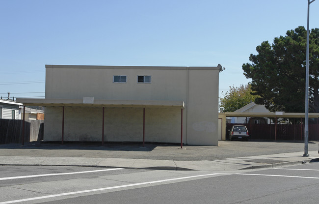 1205 Broadway Ave in San Pablo, CA - Building Photo - Building Photo