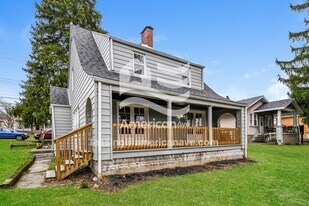 1607 Jackson St in Aliquippa, PA - Building Photo