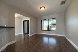 1222 NE 40th Terrace in Cape Coral, FL - Building Photo - Building Photo