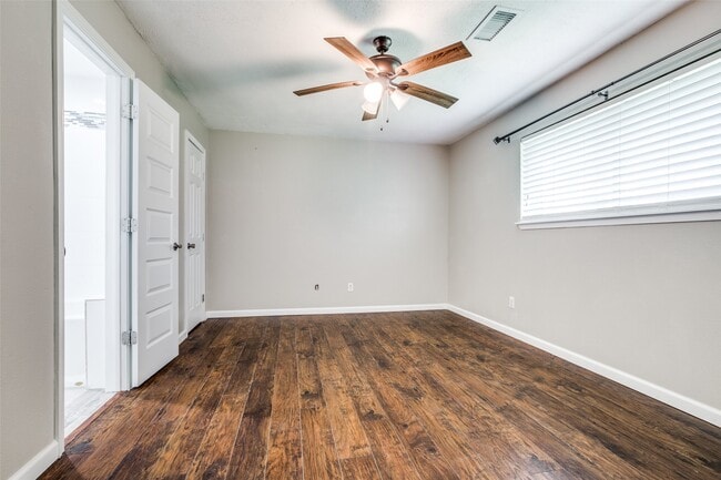 property at 908 Redberry Hill St