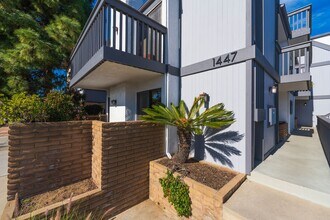 1447 Manhattan Beach Blvd in Manhattan Beach, CA - Building Photo - Building Photo