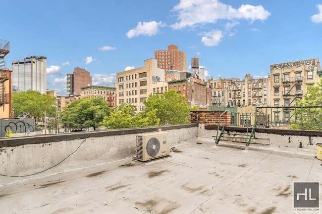 ORCHARD STREET in New York, NY - Foto de edificio - Building Photo