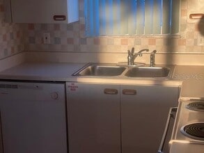 901 Ocean Marina Dr in Flagler Beach, FL - Building Photo - Building Photo