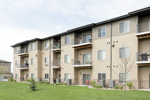 The Sterling Apartments at Grand Island in Grand Island, NE - Building Photo