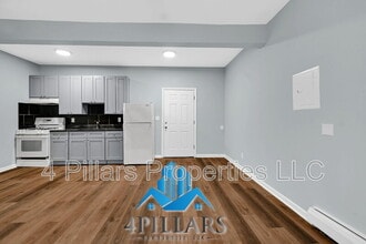 803 E Chicago Ave in East Chicago, IN - Building Photo - Building Photo