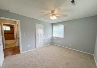 2304 Madre Pl in Greensboro, NC - Building Photo - Building Photo