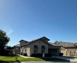 82787 Matthau Dr in Indio, CA - Foto de edificio - Building Photo