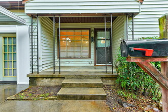 1005 W Eufaula St in Norman, OK - Building Photo - Building Photo