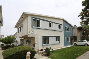 256 S Doheny Dr Apartments