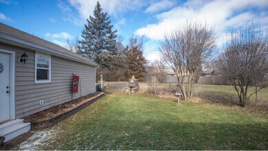 1402-1402 Summit Ave, Unit Lower in Waukesha, WI - Building Photo - Building Photo