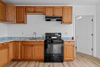 121 Eldredge St-Unit -1R in Binghamton, NY - Building Photo - Building Photo