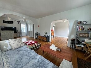 625 Summer St in Arlington, MA - Building Photo - Building Photo