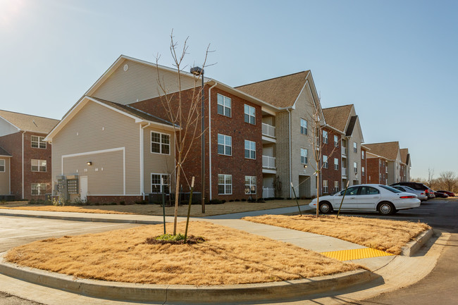 Ridge at Lebanon in Lebanon, TN - Building Photo - Building Photo