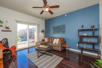 San Isidro - Washer/Dryer Included in Santa Fe, NM - Building Photo - Interior Photo