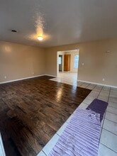 605 N Main St, Unit A Apt in Monticello, IN - Building Photo - Building Photo