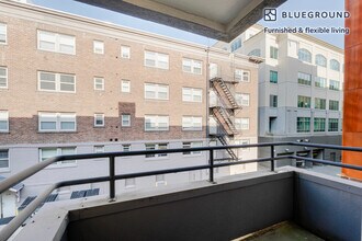 526 Yale Ave N in Seattle, WA - Building Photo - Building Photo