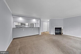 1127 Lake Heron Dr-Unit -1A in Annapolis, MD - Building Photo - Building Photo