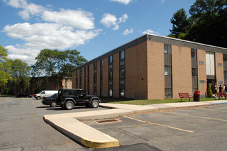 Market Square Apartments in Pottsville, PA - Building Photo - Building Photo