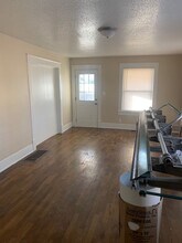 720 W Austin Blvd in Nevada, MO - Building Photo - Building Photo