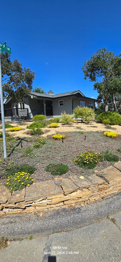 5136 Hillcrest Dr in Cambria, CA - Building Photo - Building Photo