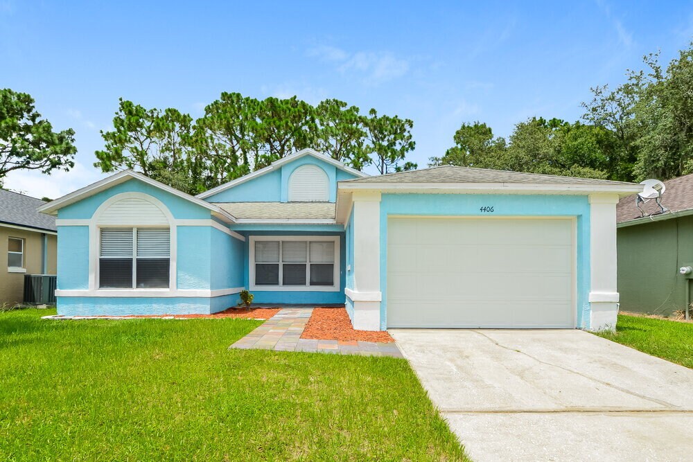 4406 Weeping Willow Cir in Casselberry, FL - Building Photo